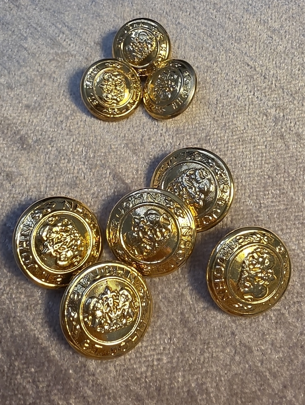 Vintage St. John Lion Crest Gold Tone Replacement Buttons Set 8 3/4” 7/8”
